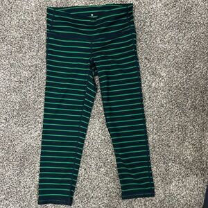 Athleta Stripes Chaturanga Capri Leggings Women’s XS